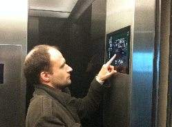 Spottouch ecran afficheur tactile pour ascenseur
